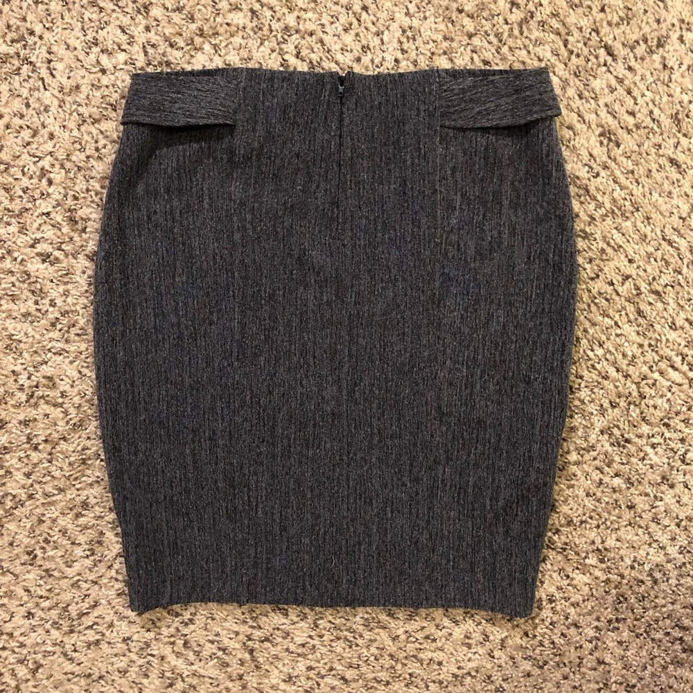 ‘SOLD’ BRAND NEW Dark Charcoal Grey Skirt NWOT - Picture 2 of 8